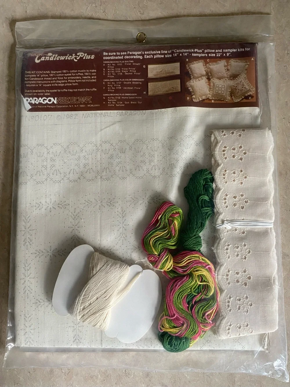 Vintage Paragon Candlewick Plus Double Wedding Ring Pillow Kit #0107 Embroidery